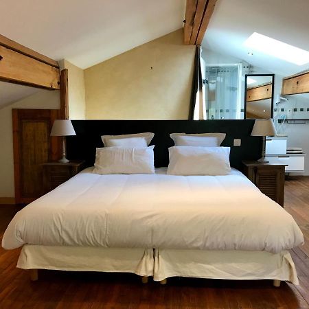 Domaine De La Sabliere Bed & Breakfast Thiviers Екстериор снимка