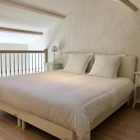 Domaine De La Sabliere Bed & Breakfast Thiviers Екстериор снимка