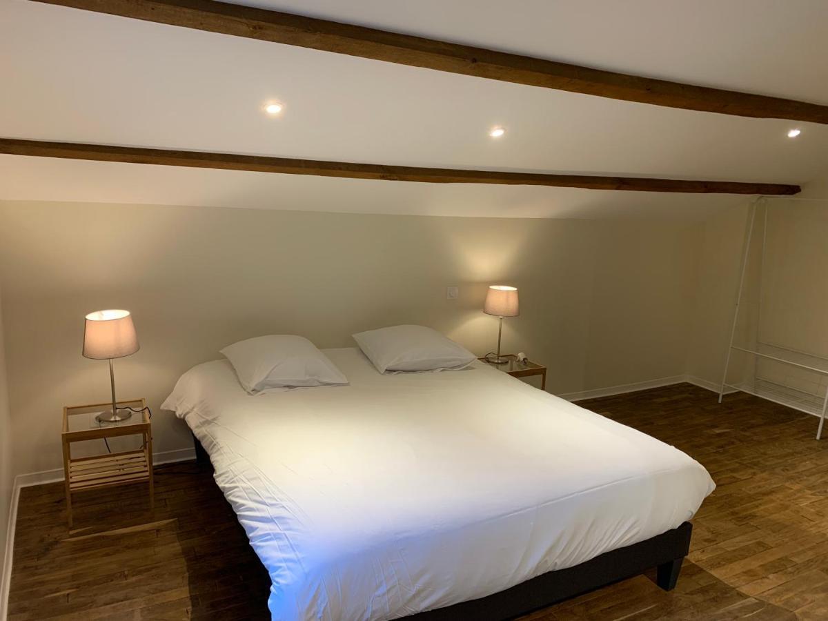Domaine De La Sabliere Bed & Breakfast Thiviers Екстериор снимка